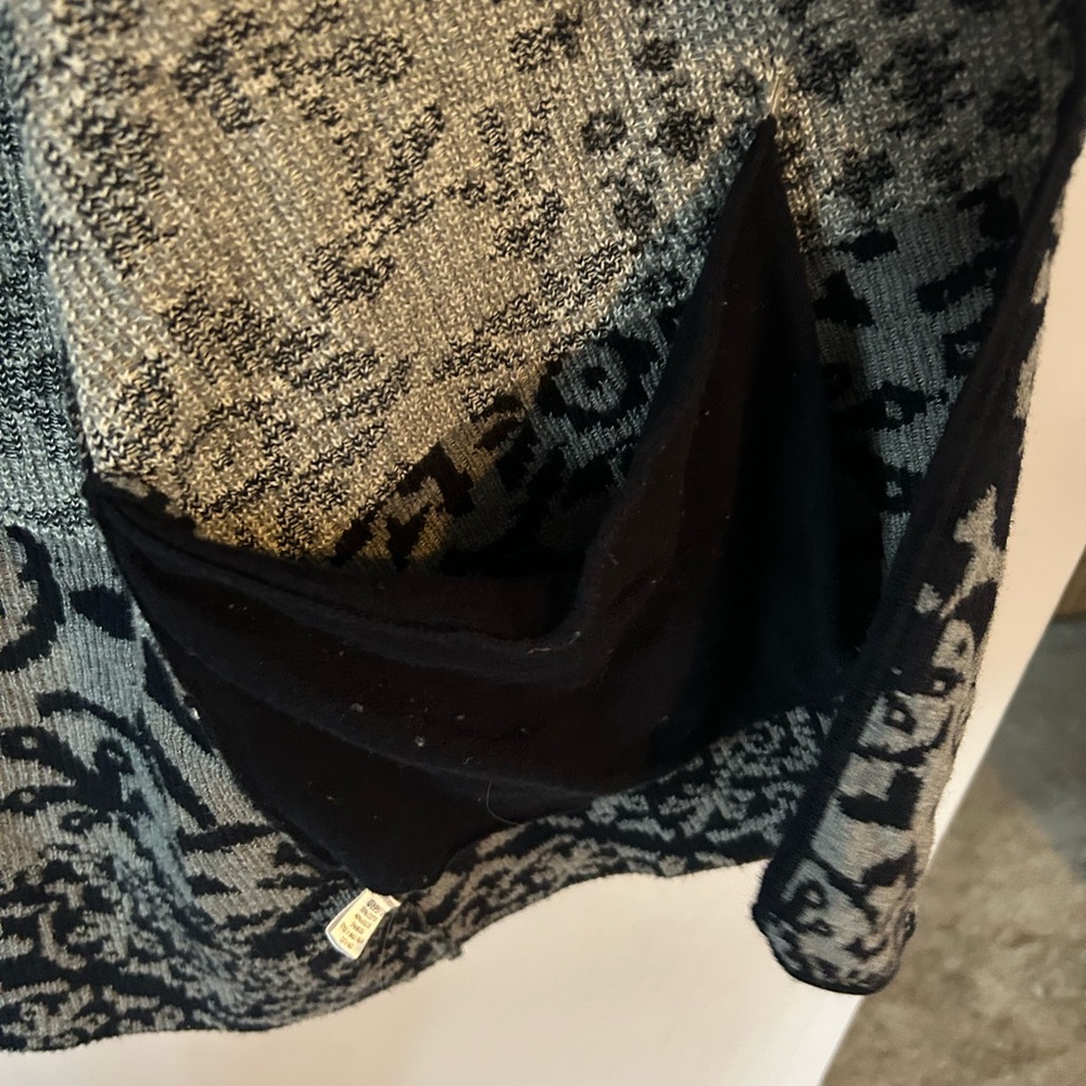Gypsy05 Orvieto Drape Cardigan | Reversible Knit | Boho Layering Piece | Med - Picture 6 of 6